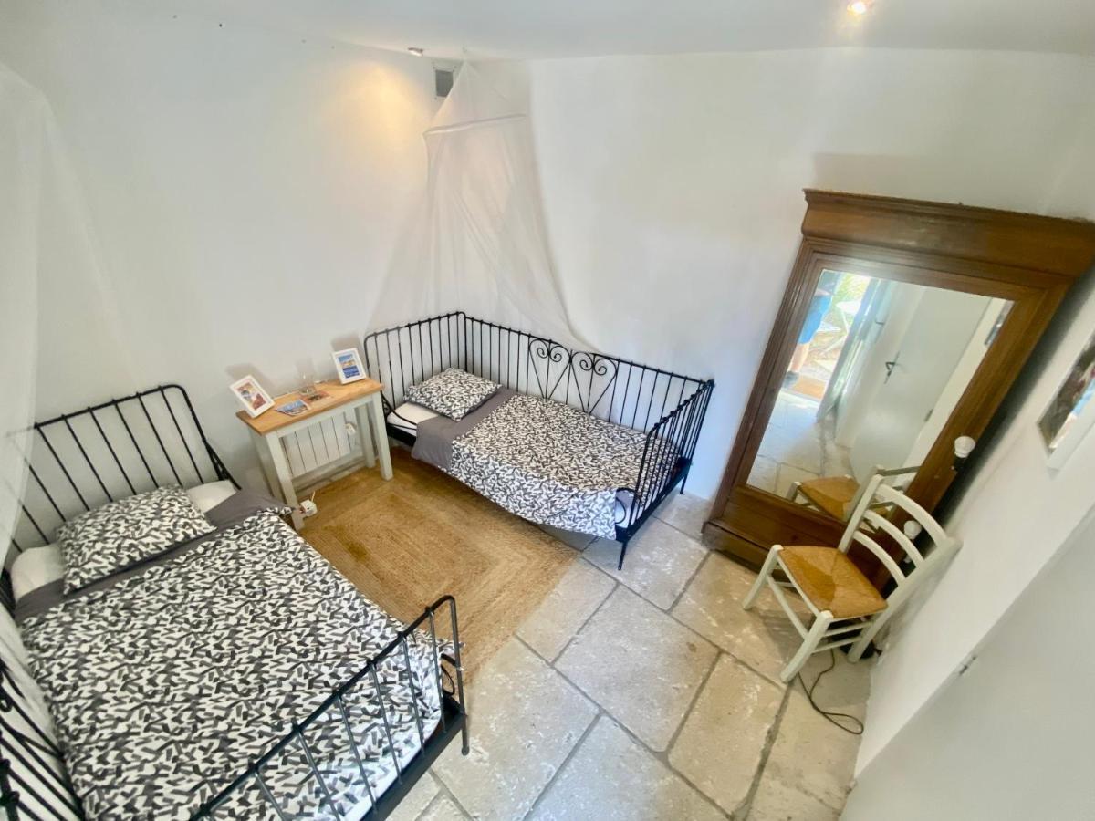 Auberge De La Croix Du Pape Èze Exteriér fotografie